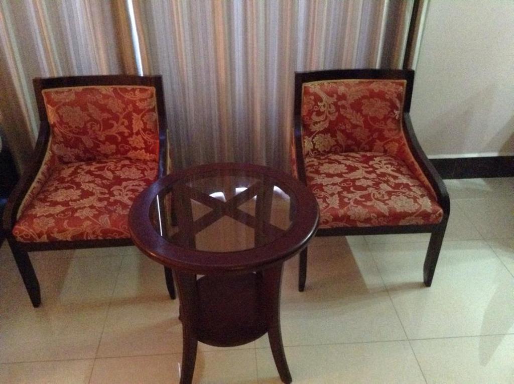 Jun Yue Hotel Пном Пен Екстериор снимка