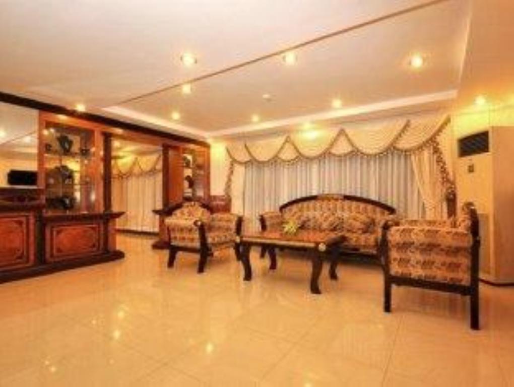 Jun Yue Hotel Пном Пен Екстериор снимка