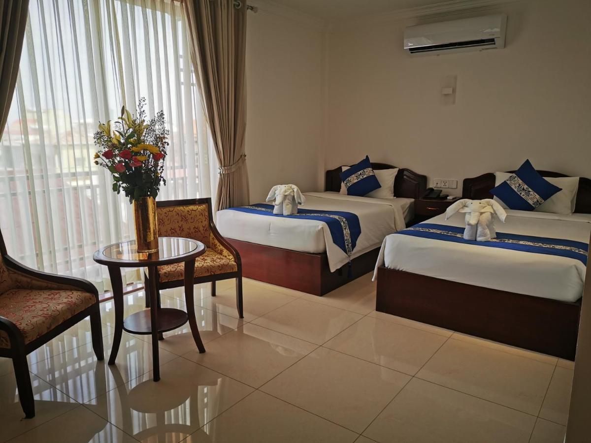 Jun Yue Hotel Пном Пен Екстериор снимка