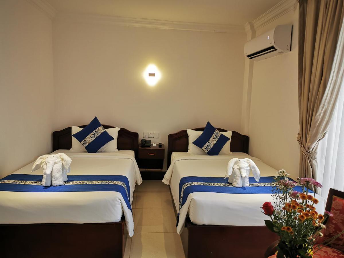 Jun Yue Hotel Пном Пен Екстериор снимка