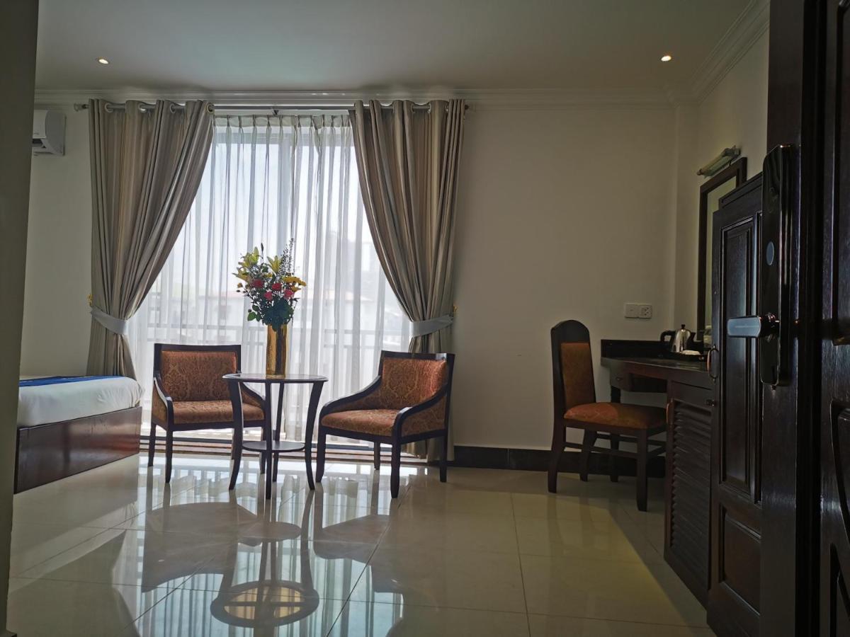 Jun Yue Hotel Пном Пен Екстериор снимка
